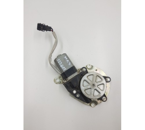 Моторчик стеклоподъемника правый