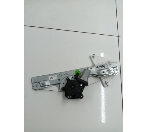 Стеклоподъёмник двери задний правый с моторчиком