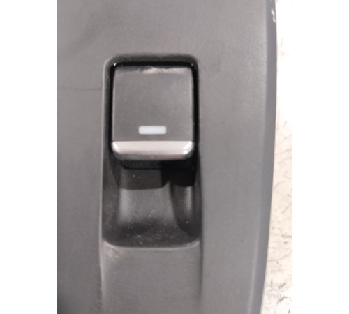 Кнопка стеклоподъёмника задняя левая