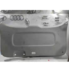 Обшивка крышки багажника