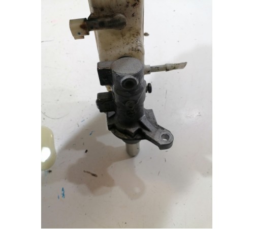 Главный тормозной цилиндр