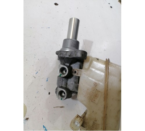 Главный тормозной цилиндр