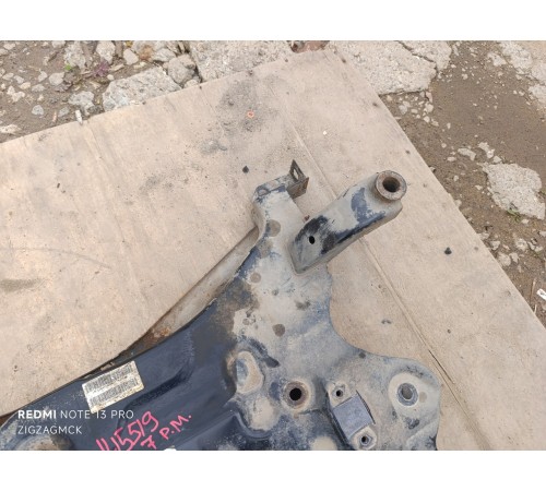 Подрамник передний