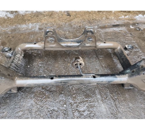 Балка (подрамник) задняя