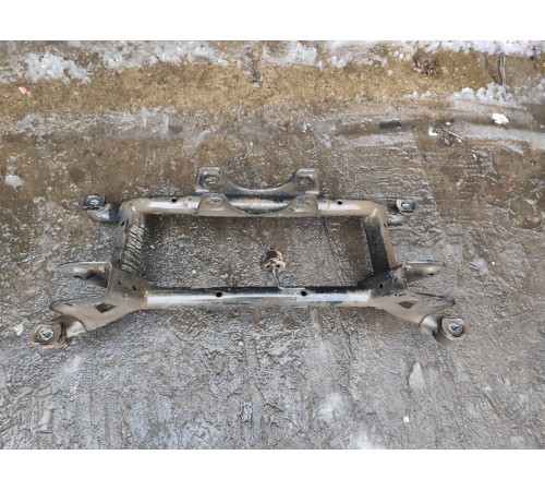 Балка (подрамник) задняя