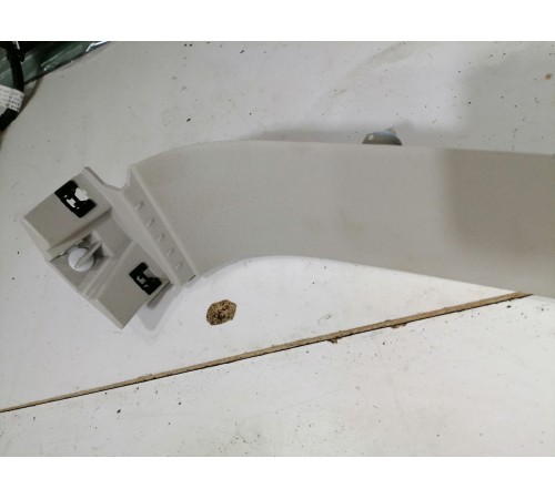 Накладка глухого стекла верхняя левая