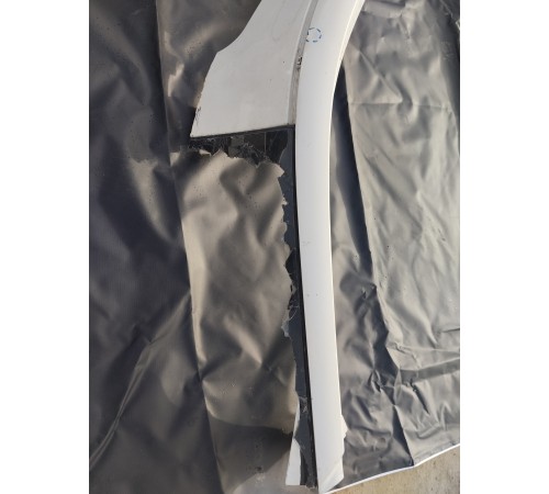 Стойка лобового стекла с боковиной левая