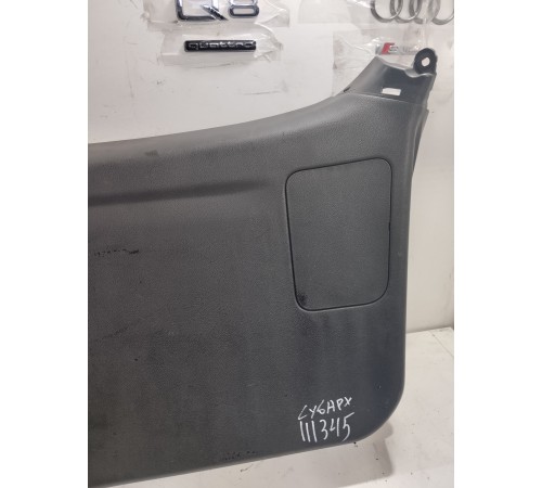 Обшивка крышки багажника