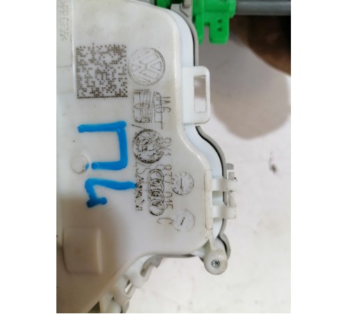 Замок двери передний левый