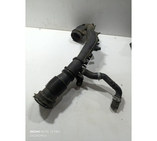 Воздушный патрубок интеркулера