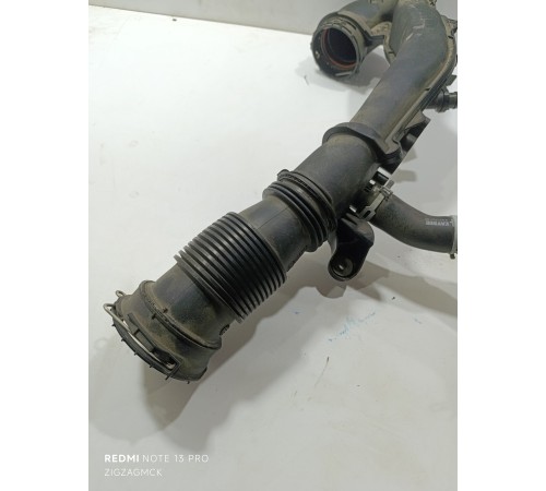 Воздушный патрубок интеркулера