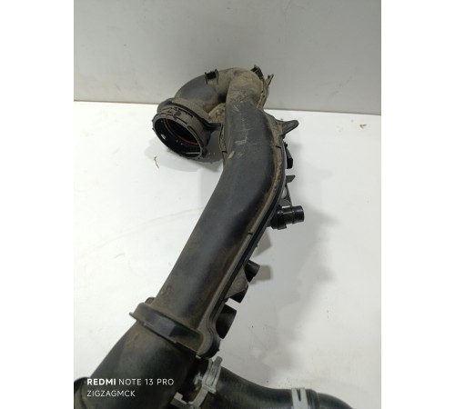 Воздушный патрубок интеркулера