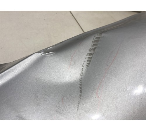 Крыло переднее правое