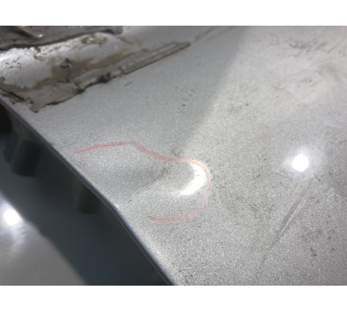 Крыло переднее правое