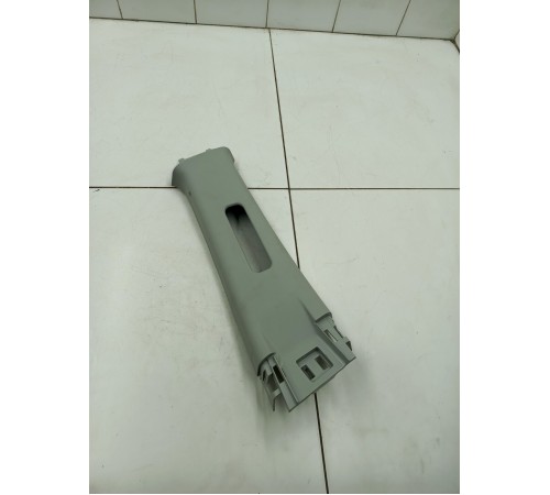 Обшивка центральной стойки правая верхняя