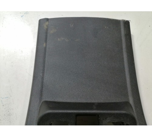 Накладка центальной консоли задняя