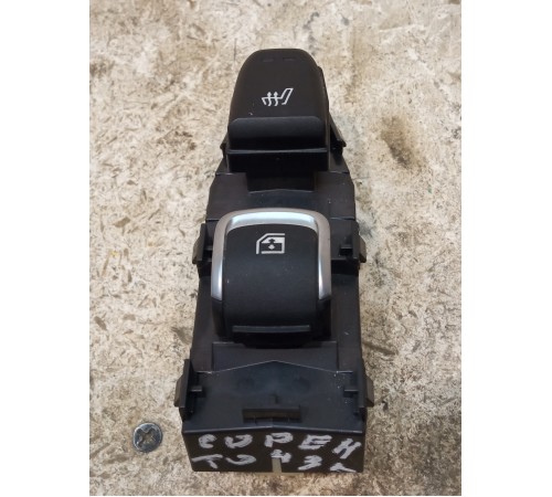 Кнопка стеклоподъемника задняя левая