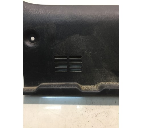 Накладка задней панели (внутренняя)