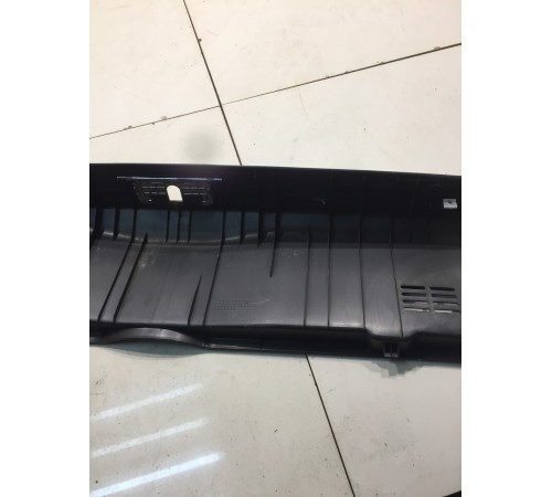 Накладка задней панели (внутренняя)