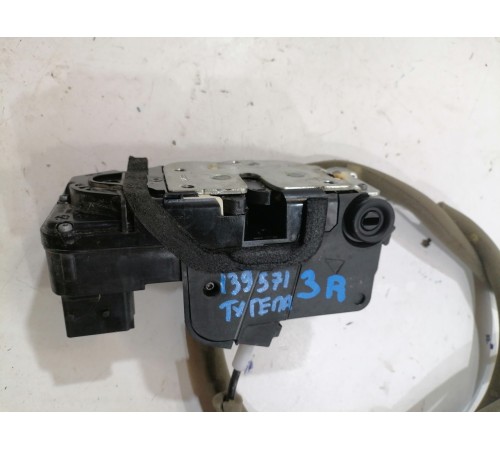 Замок двери задний правый