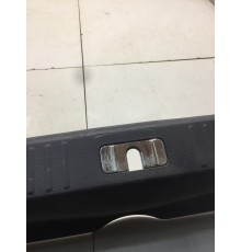 Накладка задней панели (внутренняя)