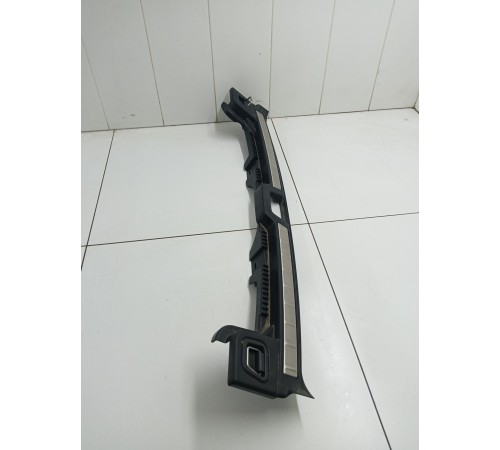 Обшивка панели багажника