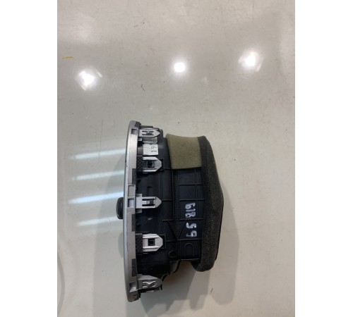 Воздушный дефлектор (правый)