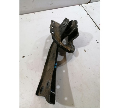 Рычаг задний левый