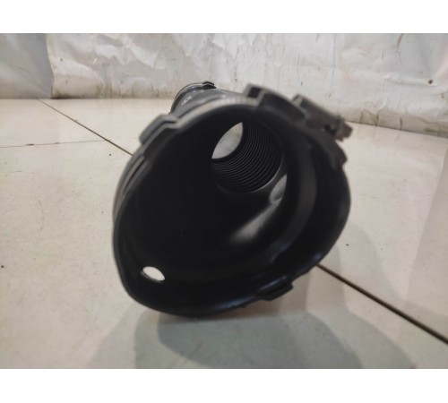 Патрубок воздушного фильтра