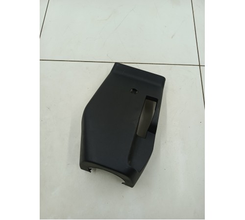 Кожух рулевой колонки нижний