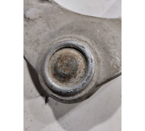 Рычаг подвески(передний левый)