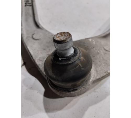 Рычаг подвески(передний левый)