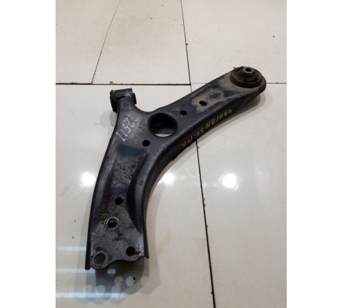 Рычаг подвески (передний, левый)