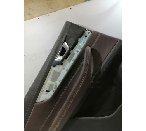 Обшивка двери задняя левая