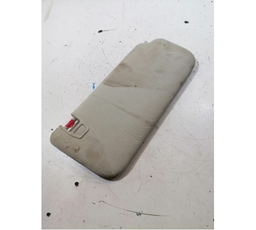 Козырёк левый