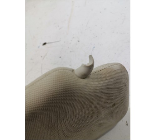 Козырёк левый