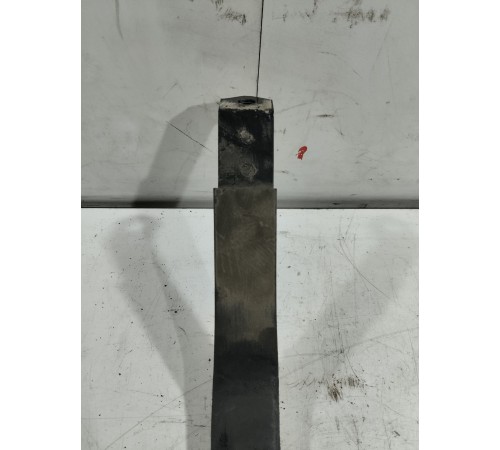 Крепление топливного бака