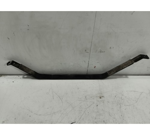 Крепление топливного бака