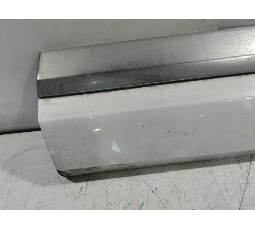 Накладка двери задняя левая