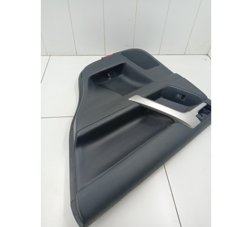 Обшивка двери задняя правая