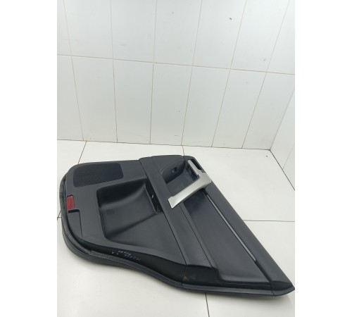 Обшивка двери задняя правая