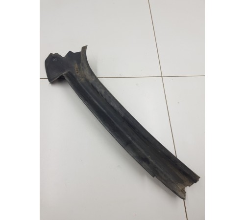 Накладка фонаря задняя левая водосток