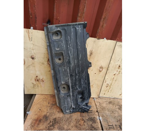 Защита антигравийная левая