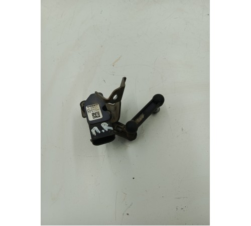 Датчик высоты дорожного просвета передний правый