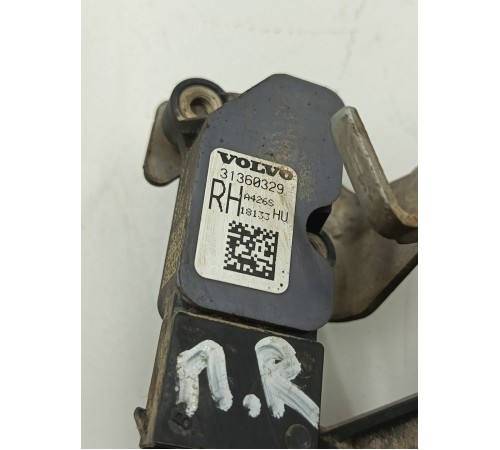 Датчик высоты дорожного просвета передний правый