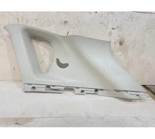 Обшивка багажника задняя правая верхняя