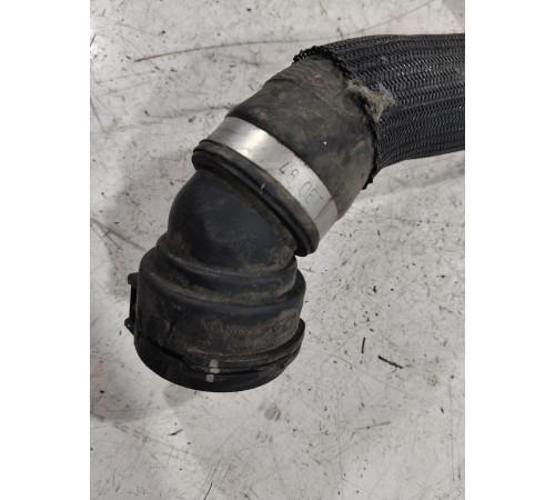 Патрубок охлаждения