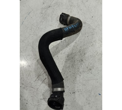 Патрубок охлаждения