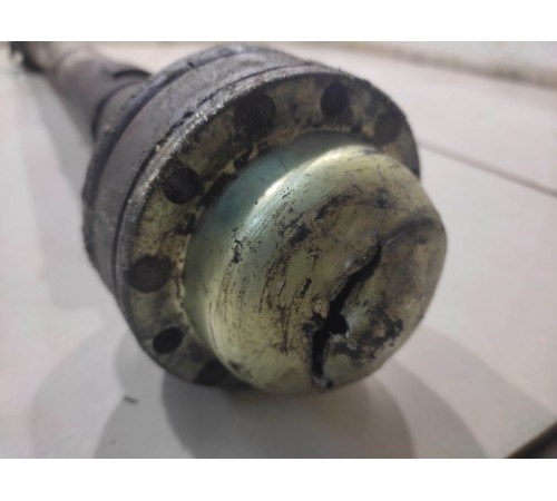 Карданный вал (передний)