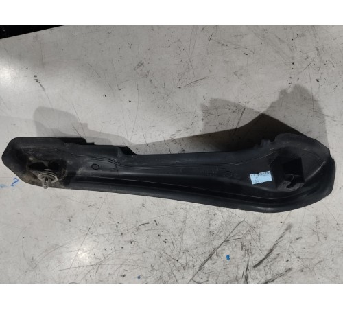 Накладка крышки багажника левая